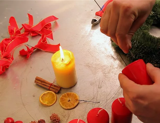 Dekoration - Anfertigen eines Weihnachtskranzes